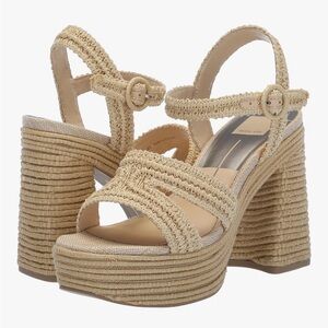 Dolce Vita Lacey Natural Woven Sandals size 8